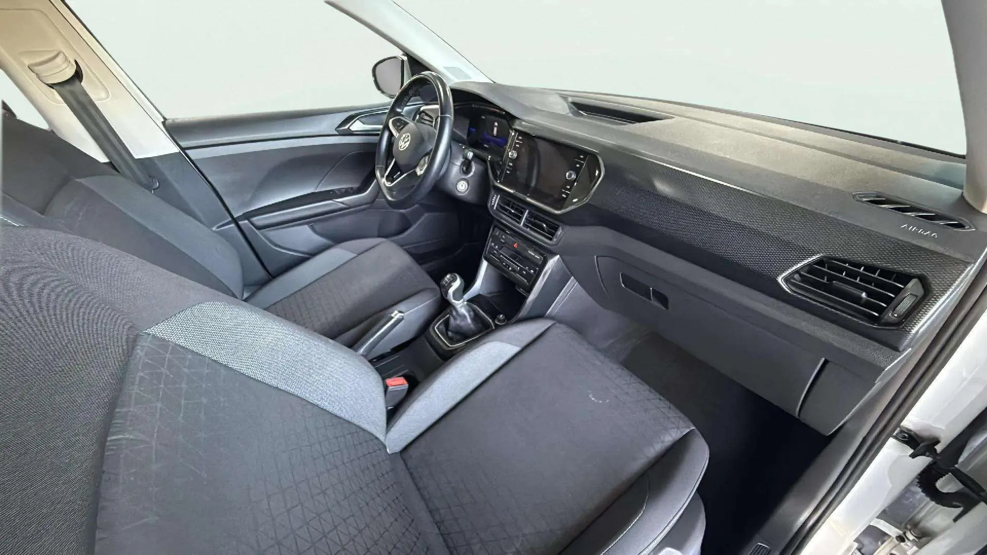 Volkswagen T-Cross Advance 1.0 TSI - foto 12