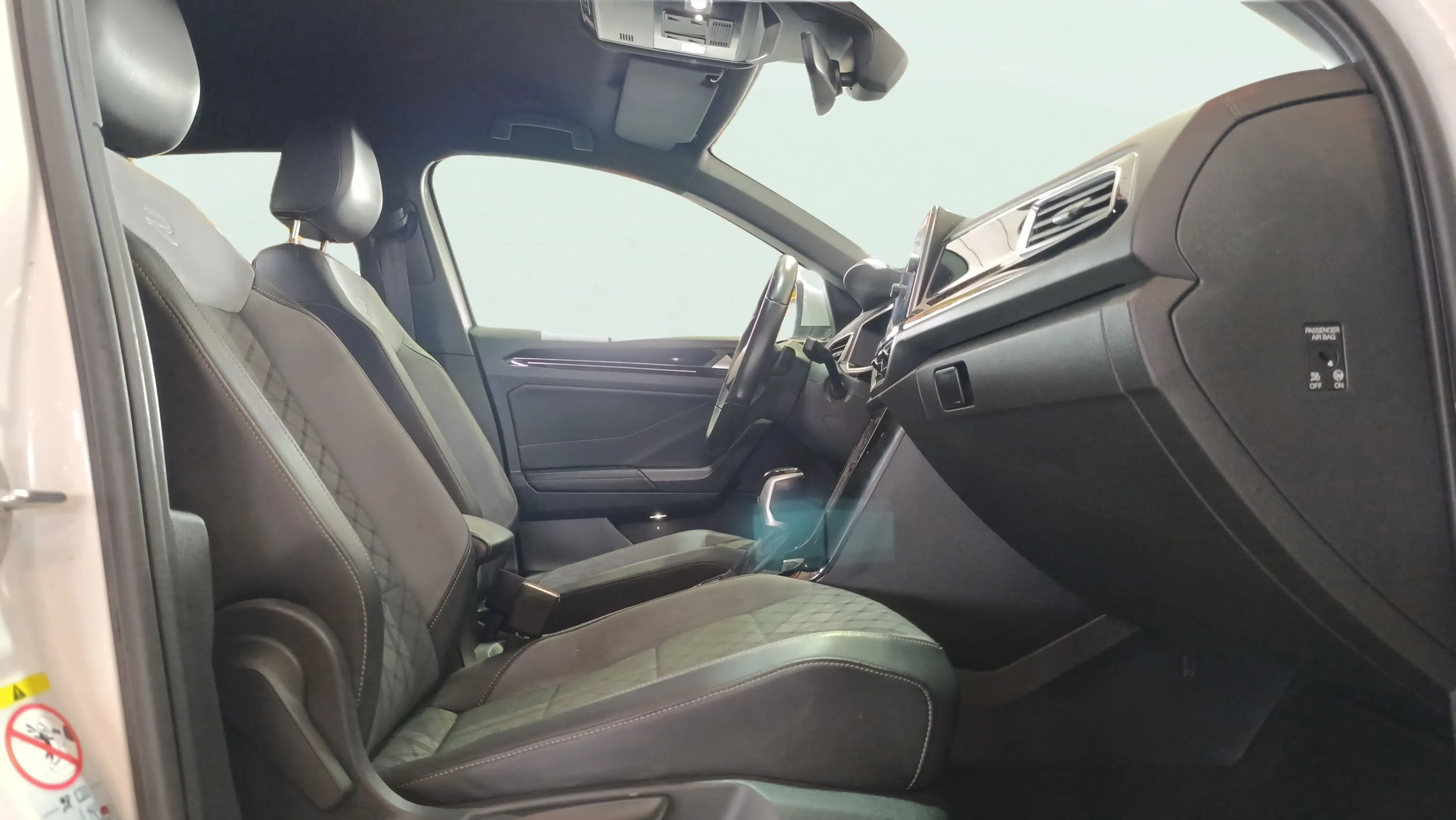 Volkswagen T-Roc R-Line 2.0 TDI DSG - foto 34