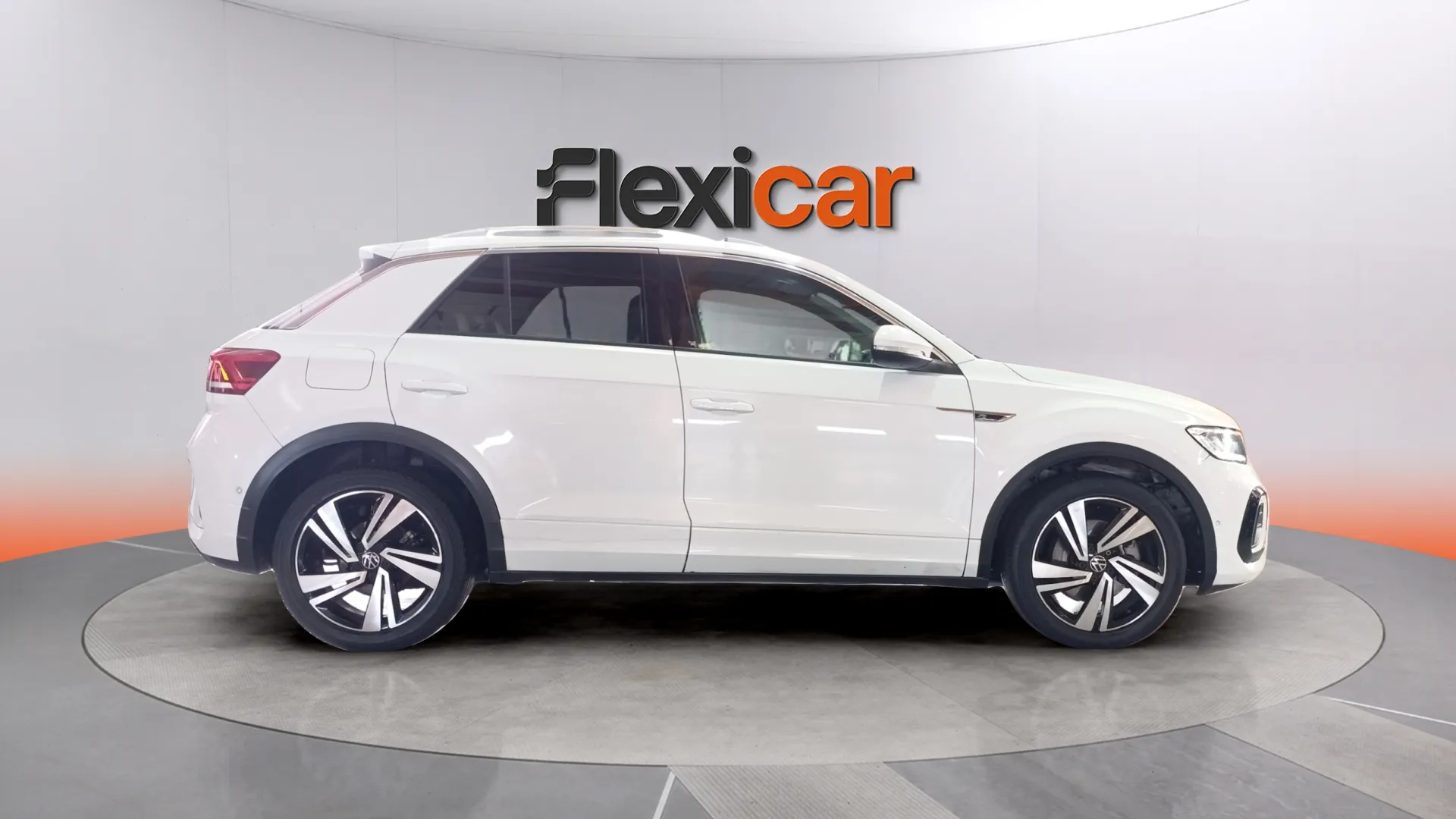 Volkswagen T-Roc R-Line 2.0 TDI DSG - foto 2