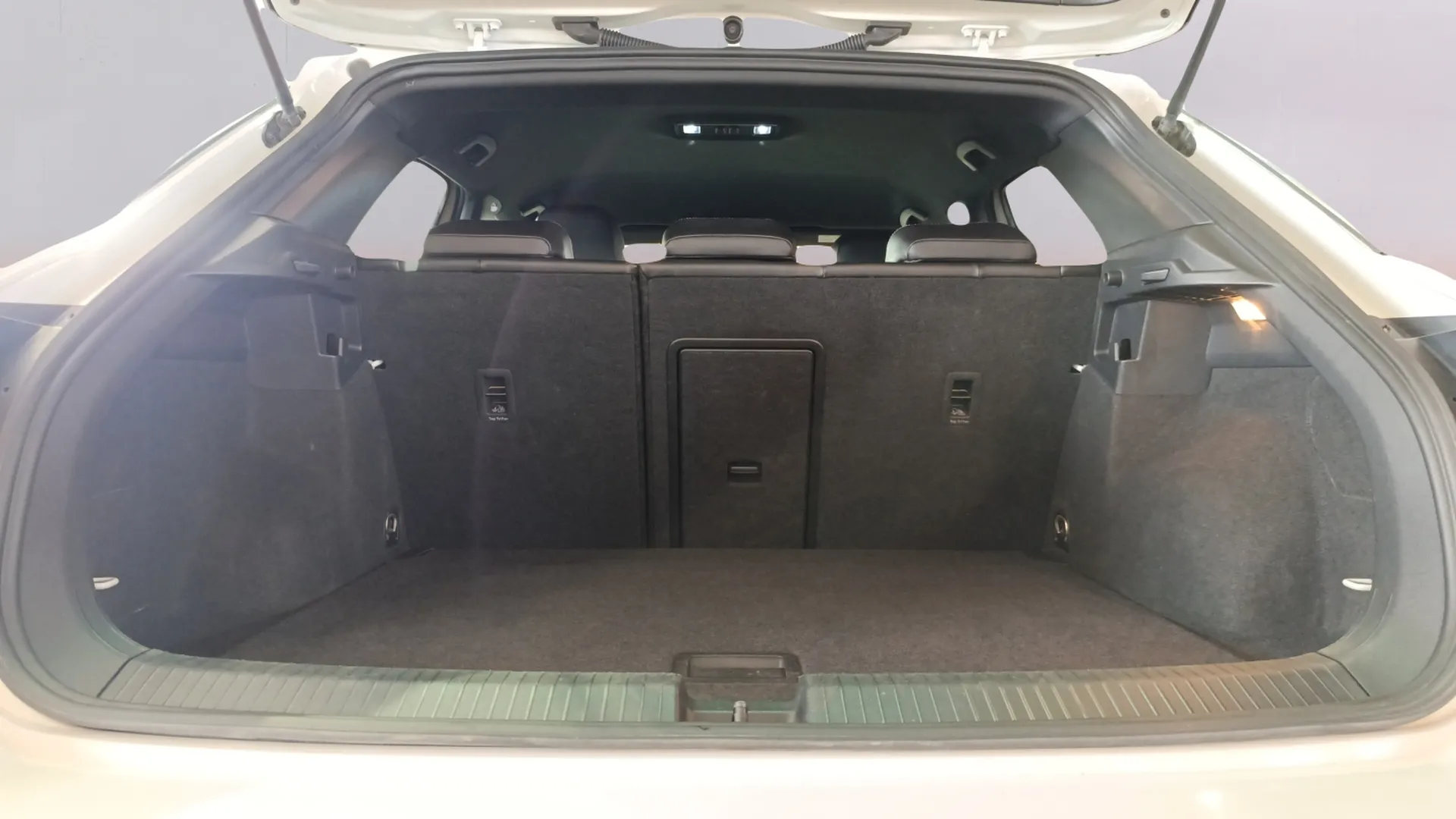 Volkswagen T-Roc R-Line 2.0 TDI DSG - foto 39