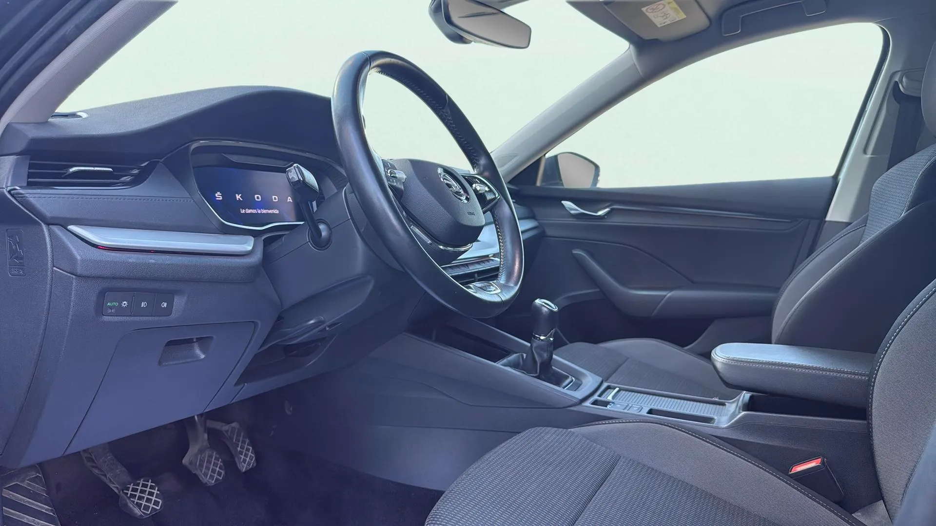 Škoda Octavia 1.5 TSI Style - foto 10