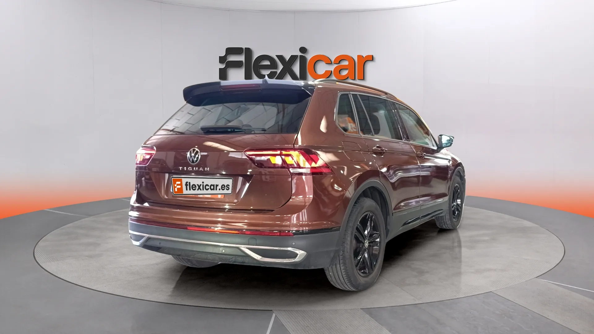 Volkswagen Tiguan Urban Sport 2.0 TDI - foto 3