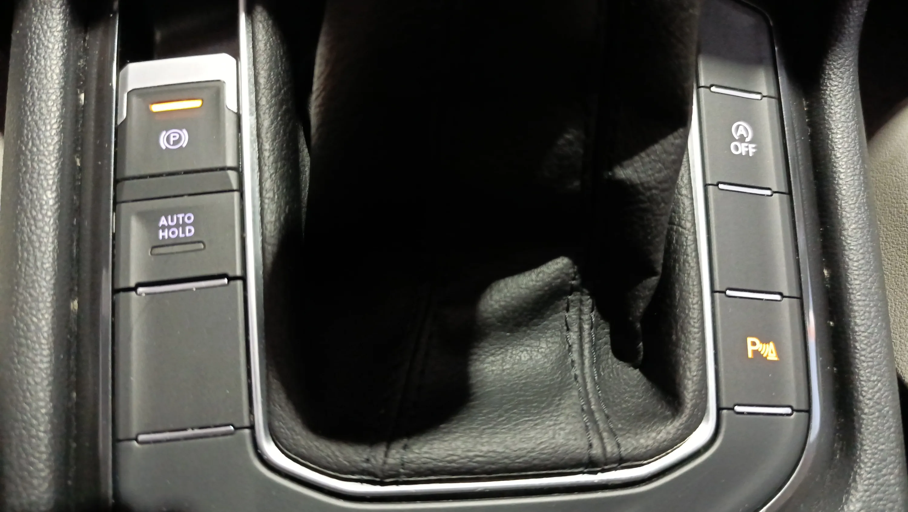 Volkswagen Tiguan Urban Sport 2.0 TDI - foto 28