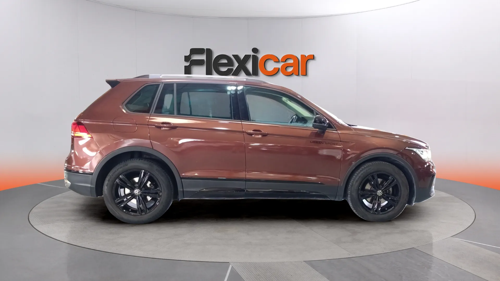 Volkswagen Tiguan Urban Sport 2.0 TDI - foto 2