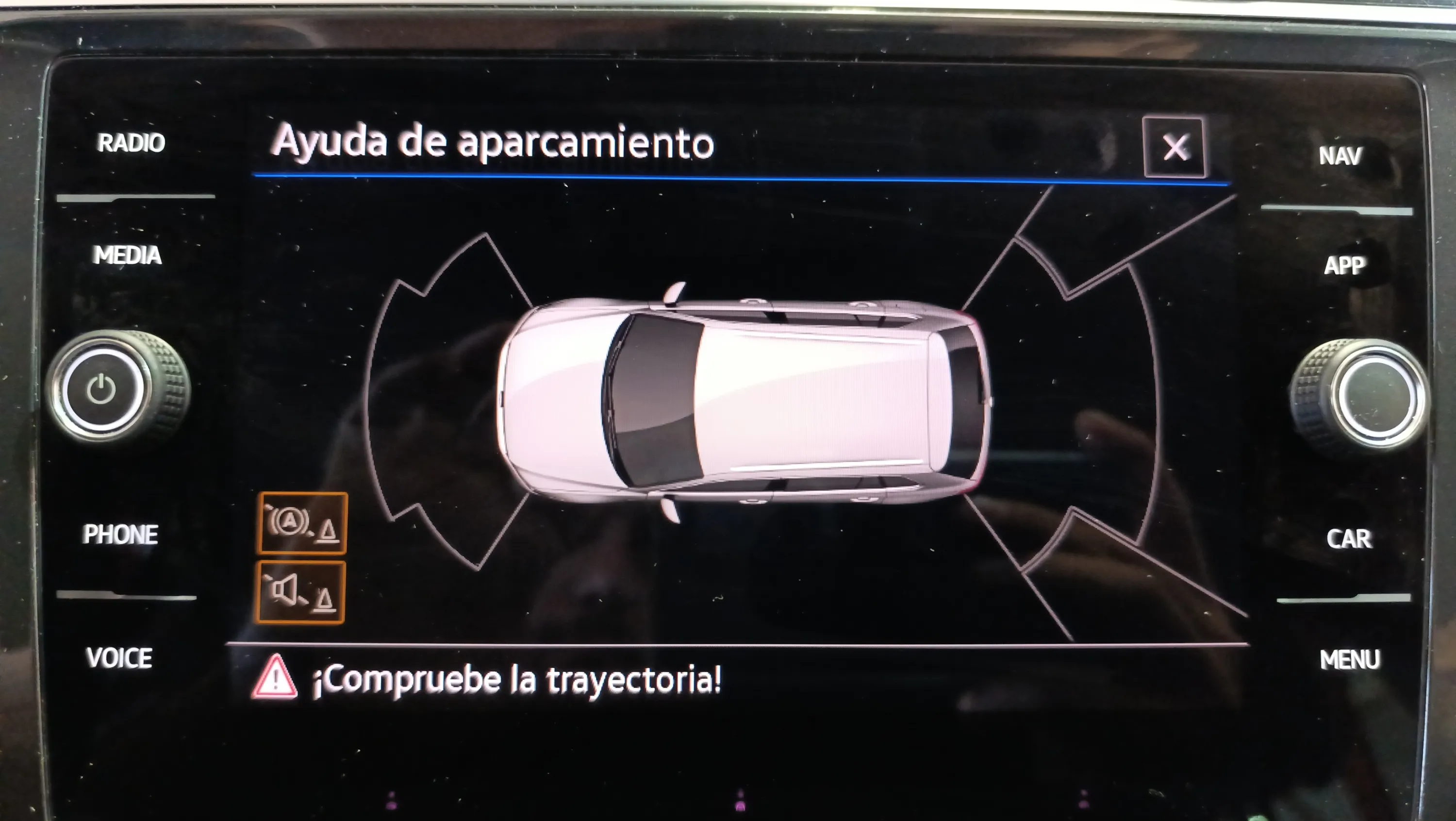 Volkswagen Tiguan Urban Sport 2.0 TDI - foto 24