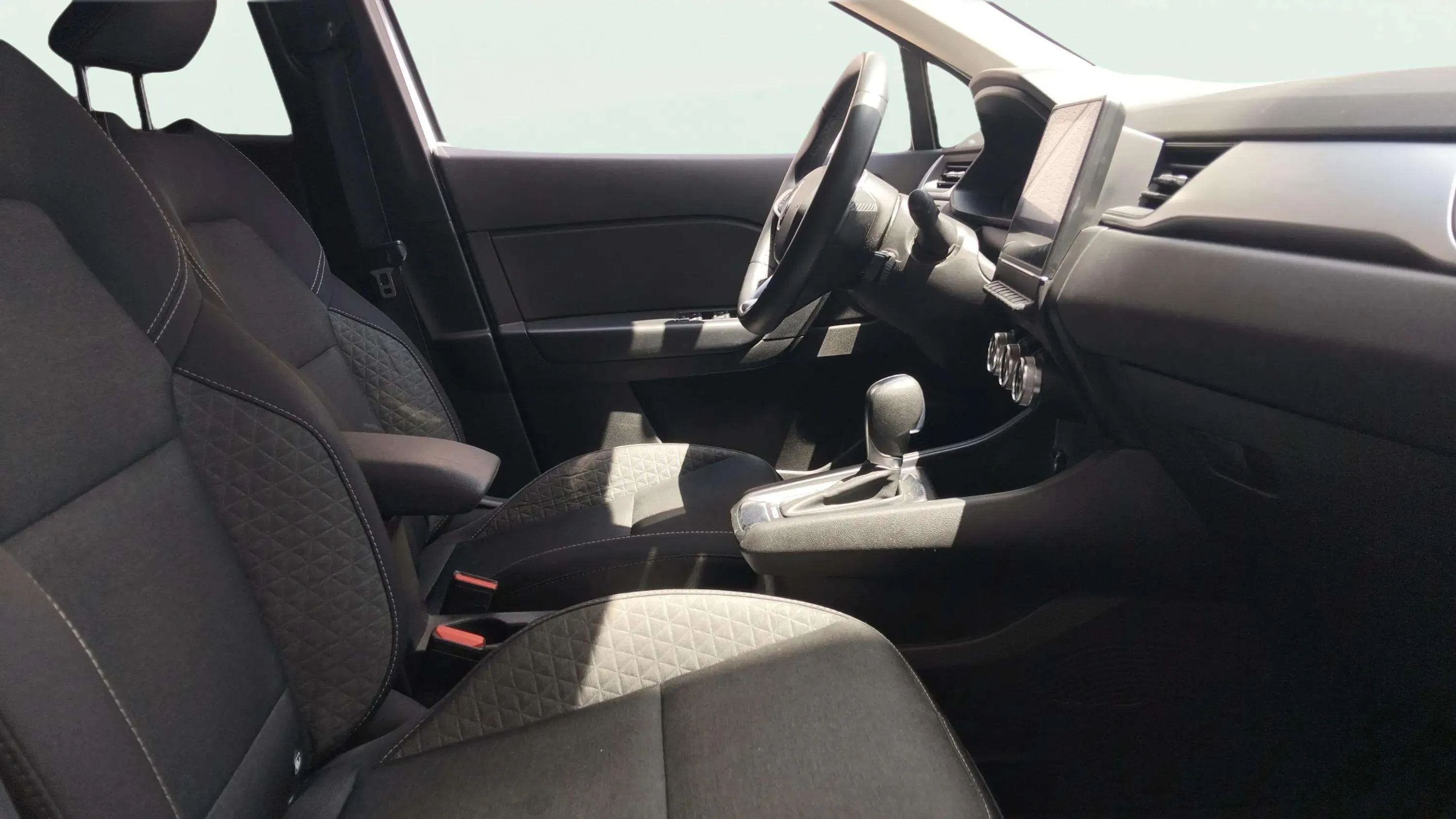 Renault Captur Zen E-Tech Híbrido enchufable - foto 15