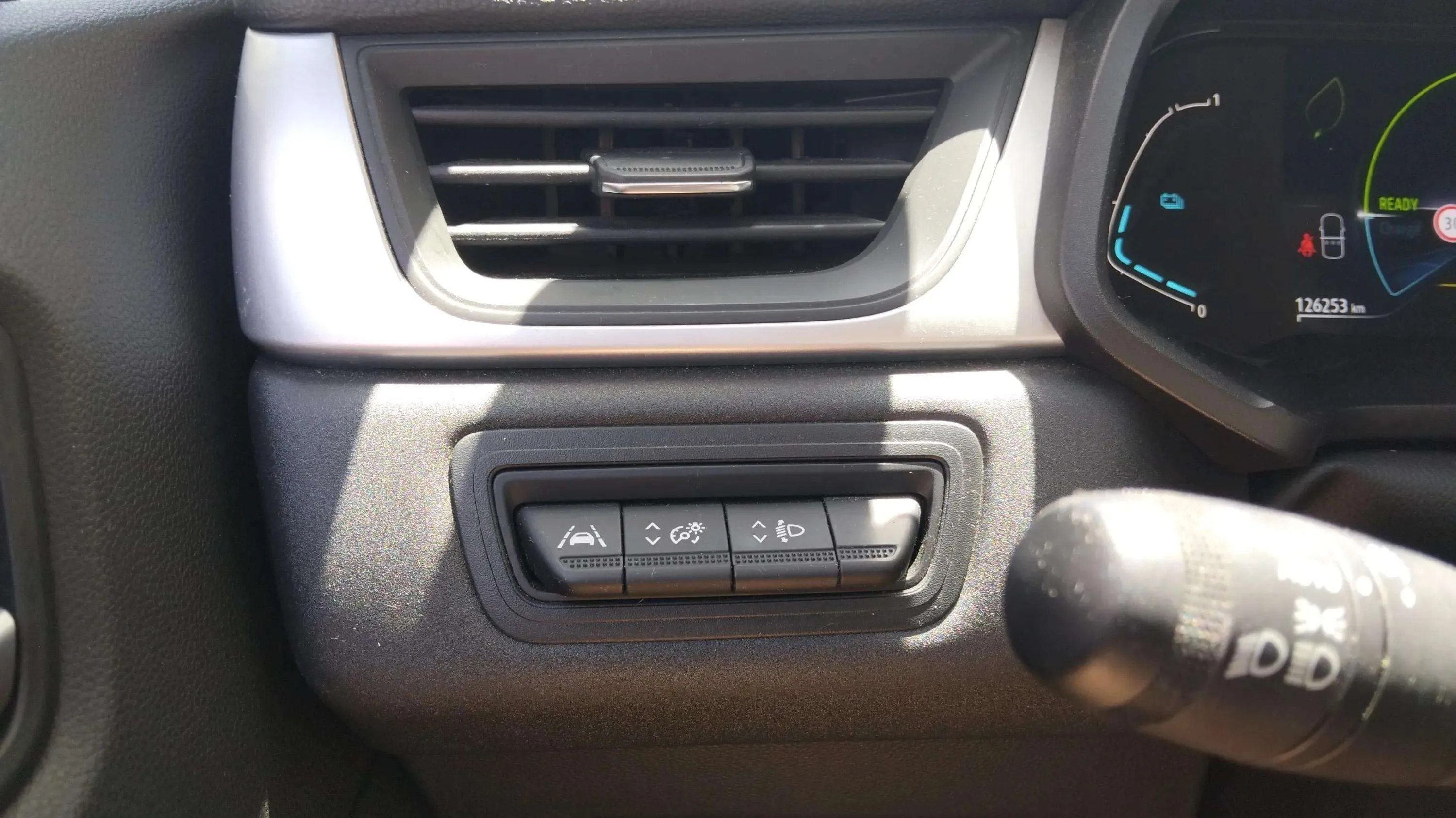 Renault Captur Zen E-Tech Híbrido enchufable - foto 16