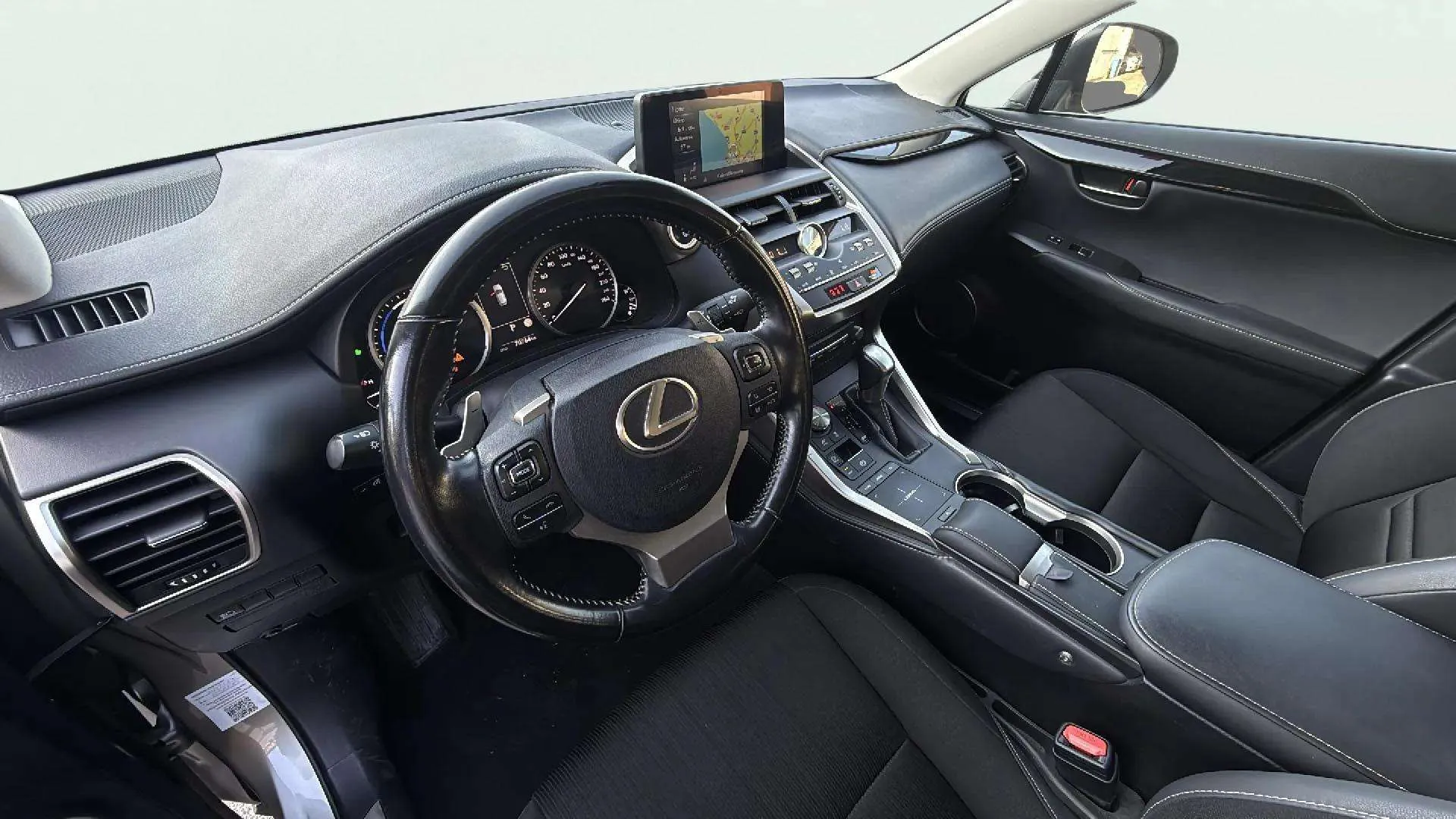 Lexus NX 2.5 300h Business Navigation 2WD - foto 13