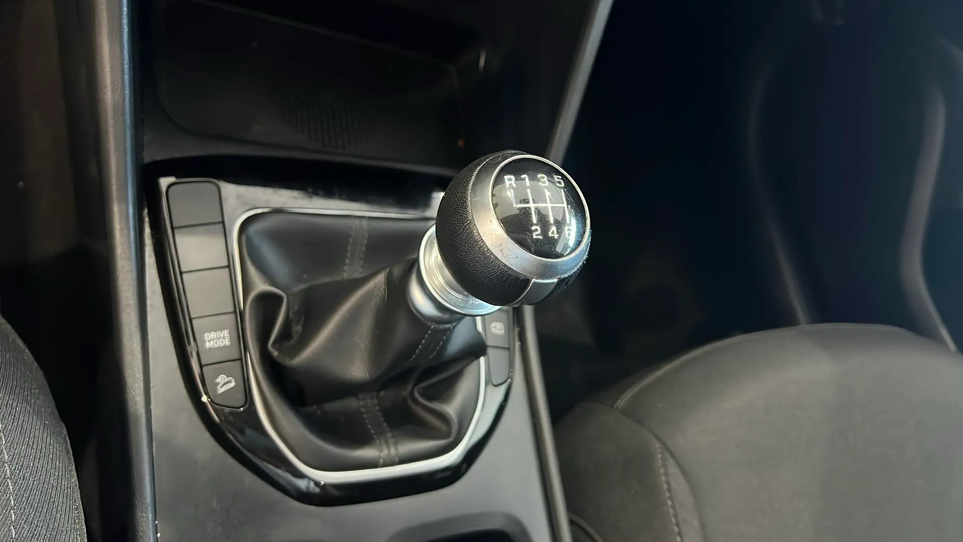 Hyundai Tucson 1.6 CRDi 48V Maxx - foto 9