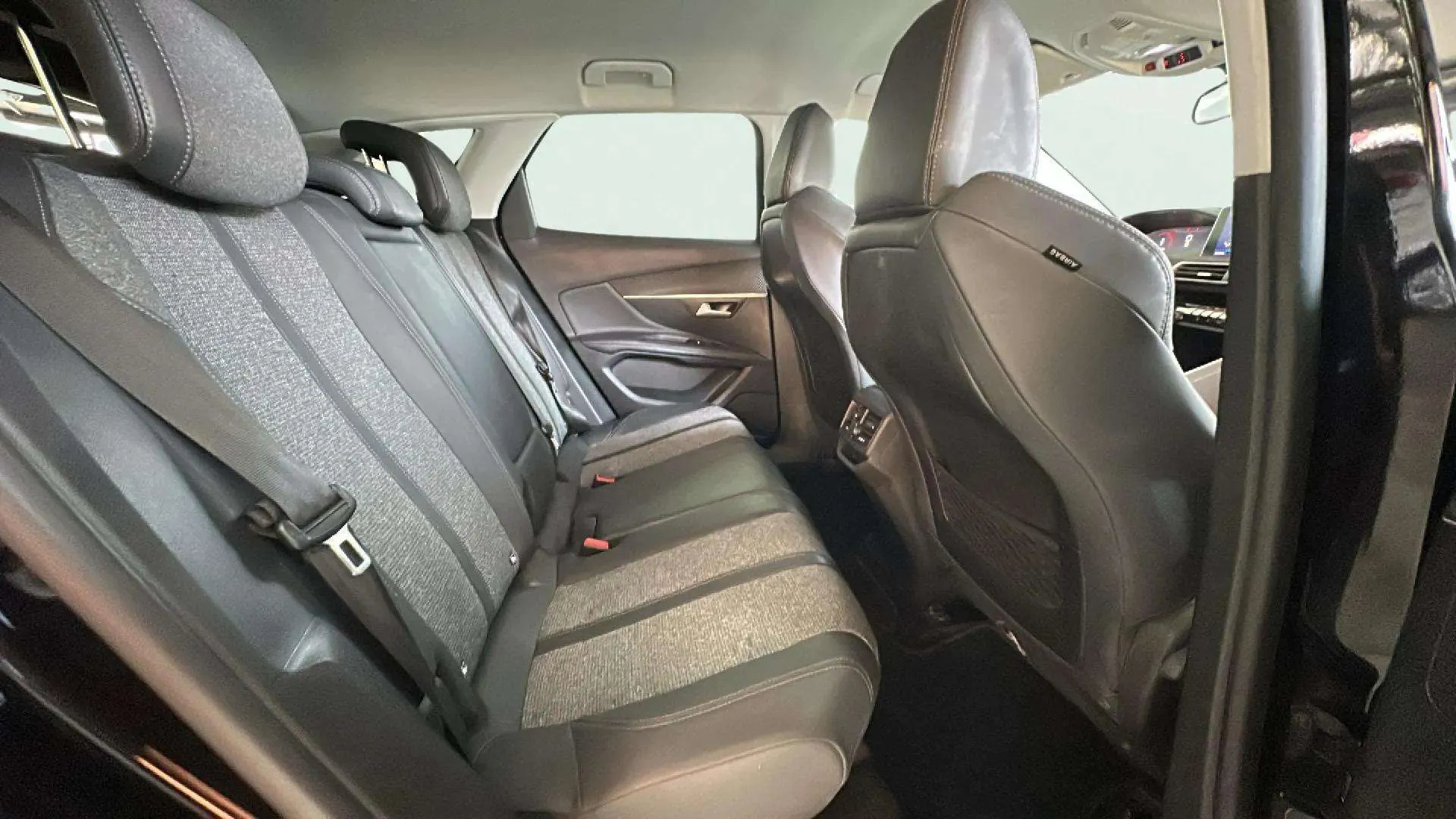 Peugeot 3008 - foto 18