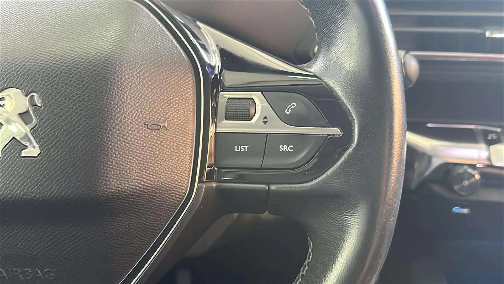 Peugeot 3008 - foto 12