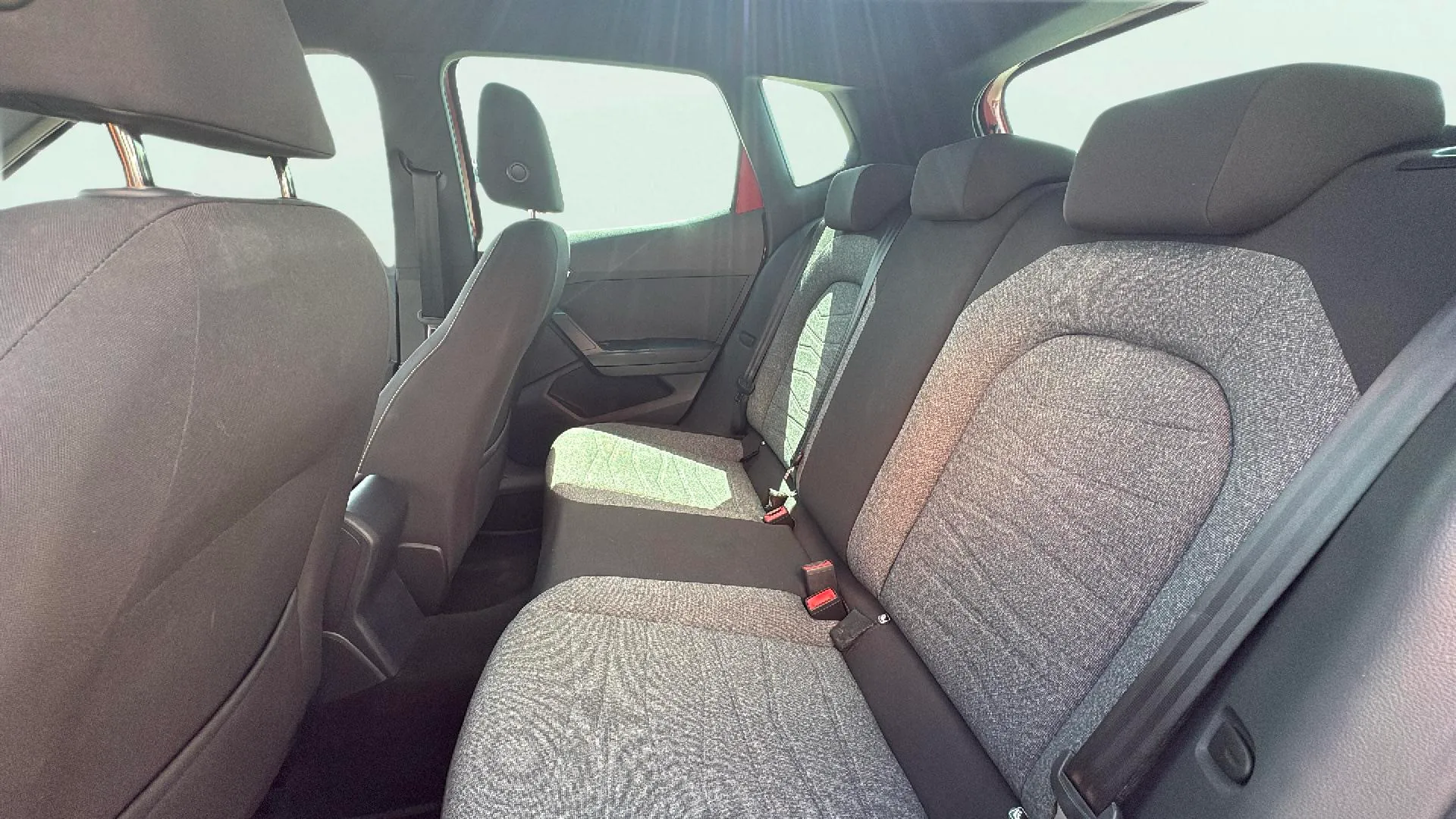 SEAT Arona 1.0 TSI Xperience XL - foto 17