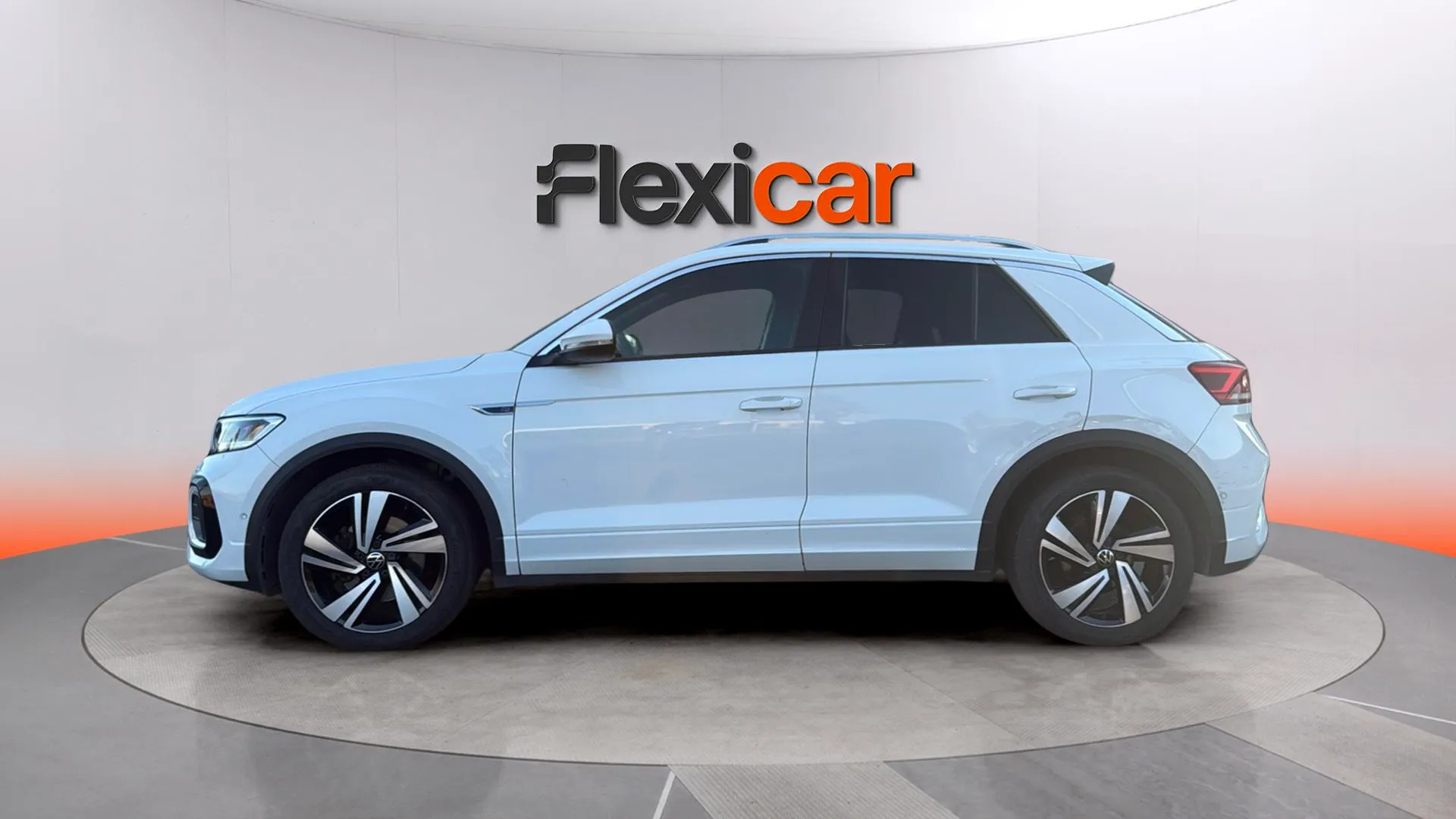 Volkswagen T-Roc R-Line 1.5 TSI DSG - foto 4