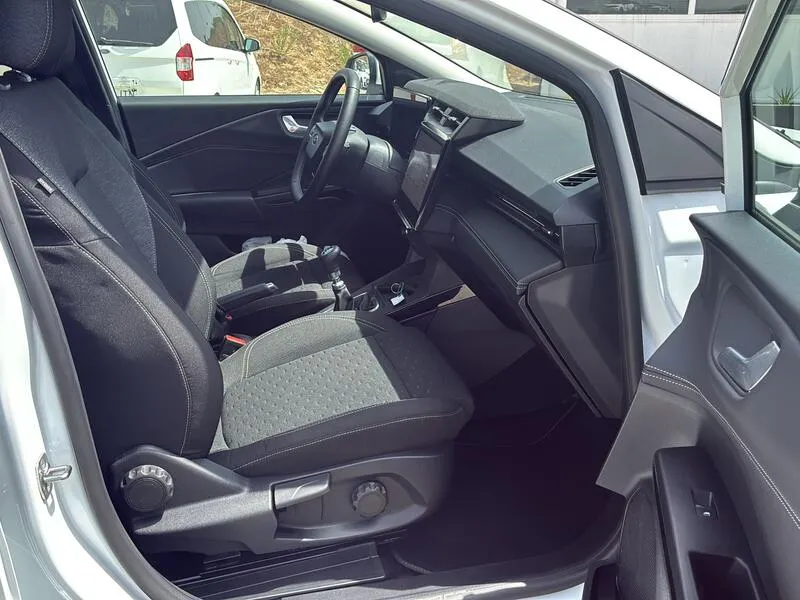 Ford Puma Hybrid Titanium Design 1.0 EcoBoost - foto 11