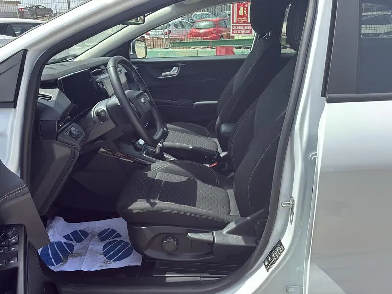 Ford Puma Hybrid Titanium Design 1.0 EcoBoost - foto 17
