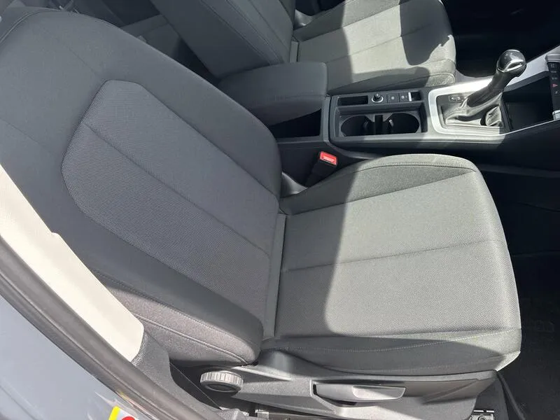 Audi Q3 Sportback Advanced 35 TDI - foto 36