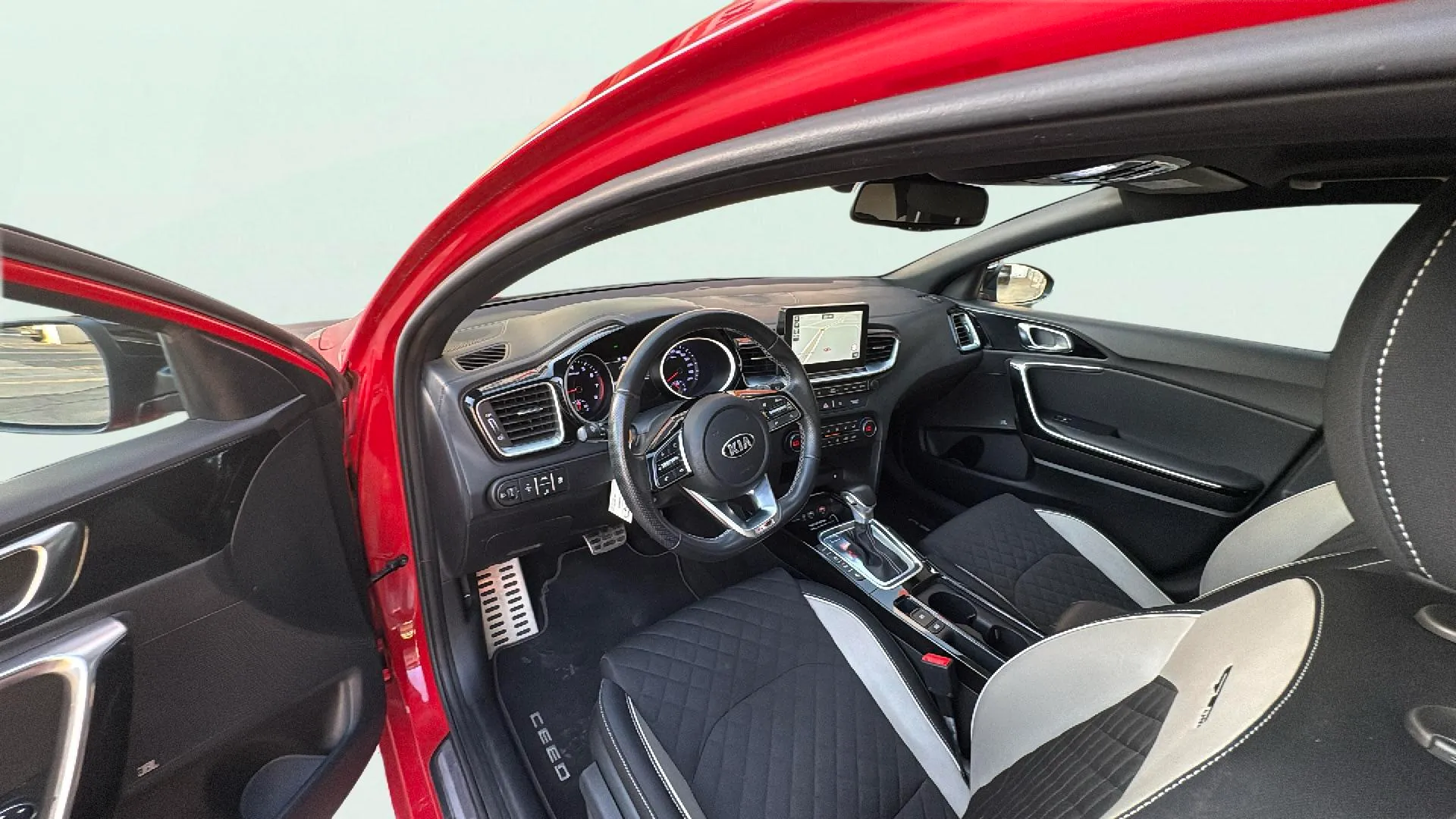 Kia ProCeed 1.4 T-GDi GT Line DCT - foto 27