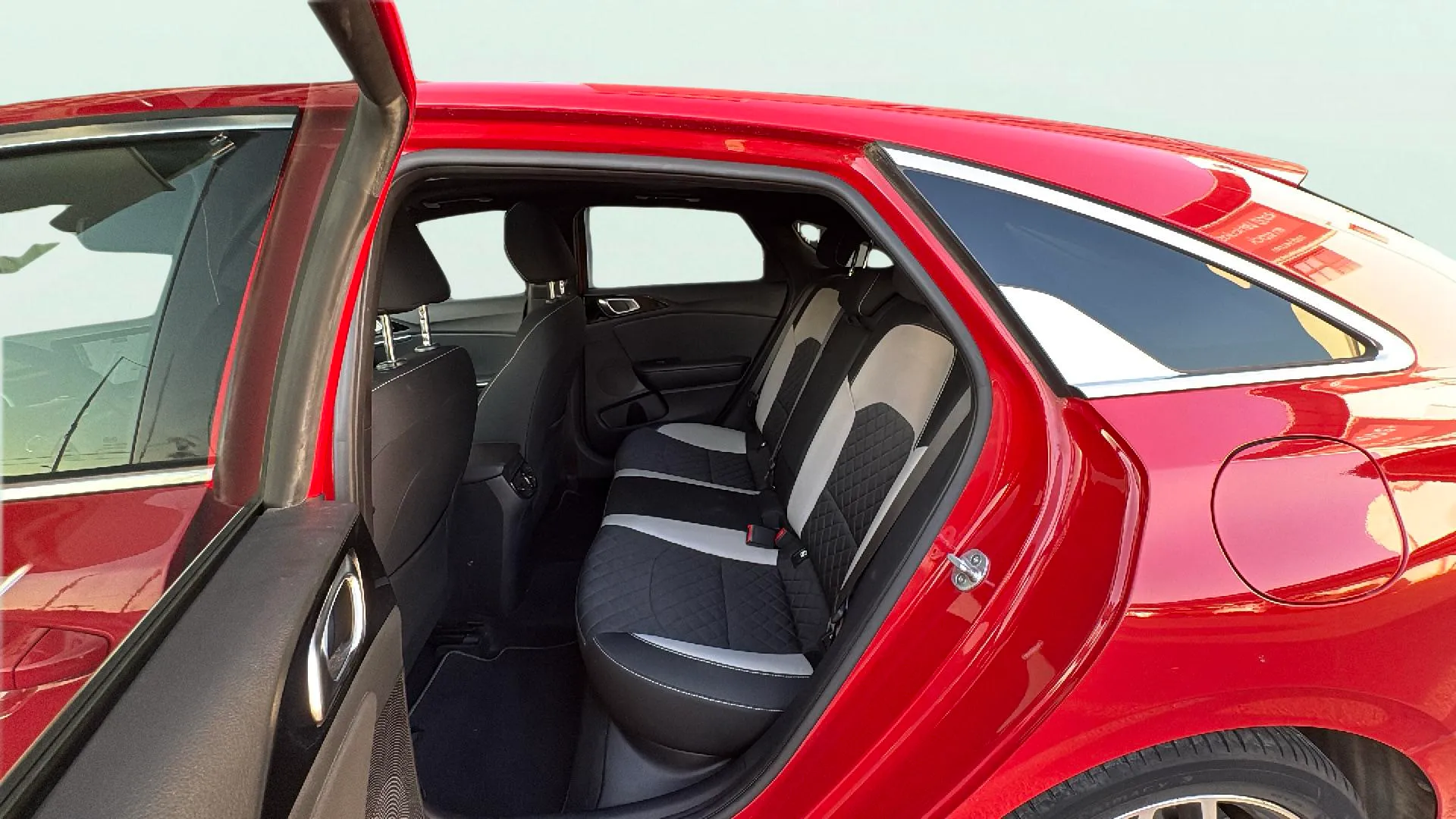 Kia ProCeed 1.4 T-GDi GT Line DCT - foto 28