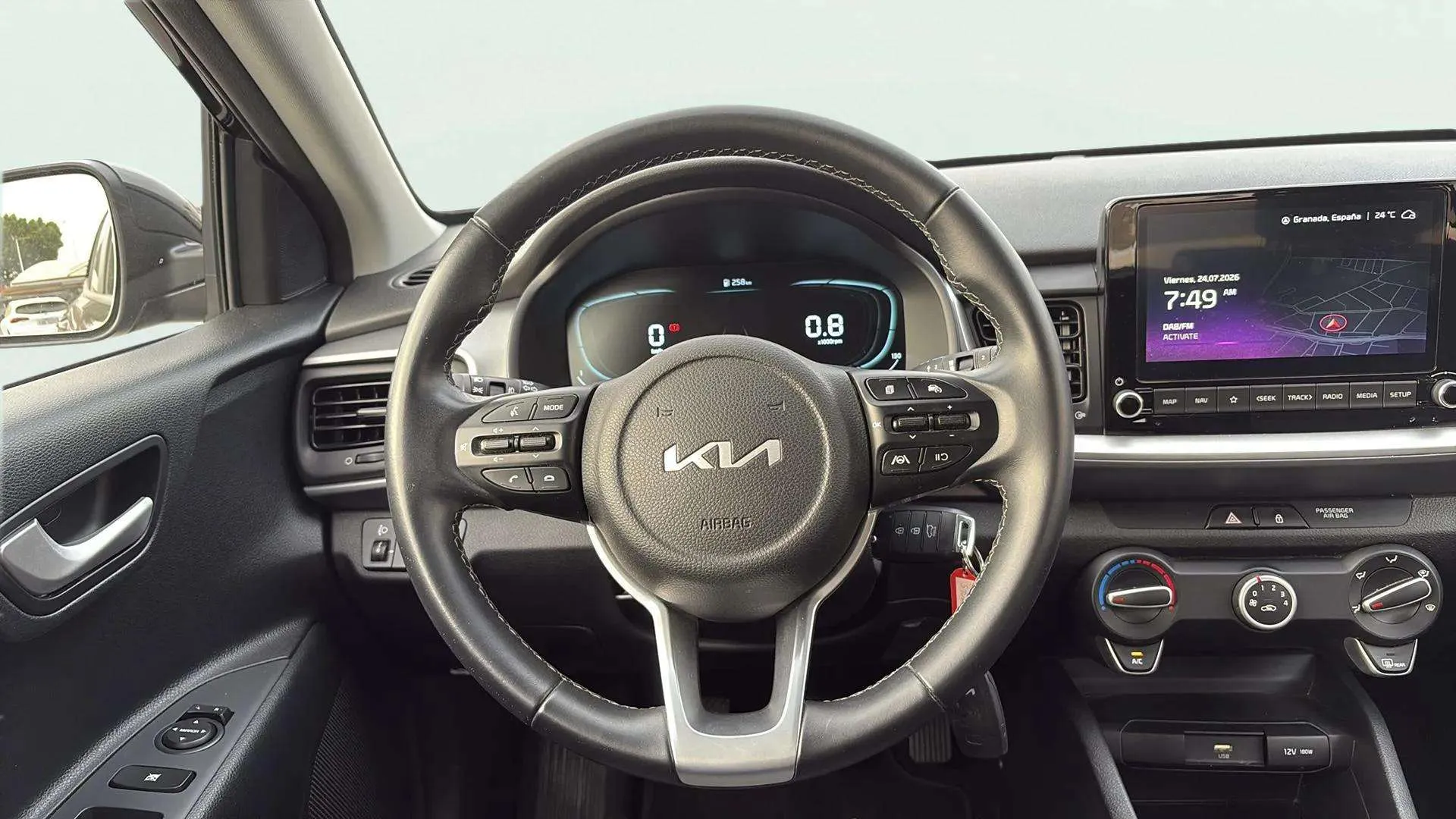 Kia Stonic 1.0 T-GDi MHEV Concept - foto 9