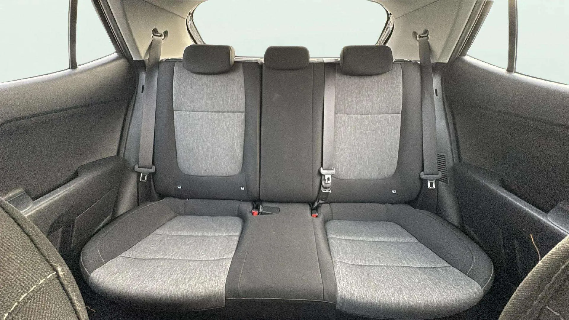 Kia Stonic 1.0 T-GDi MHEV Concept - foto 13