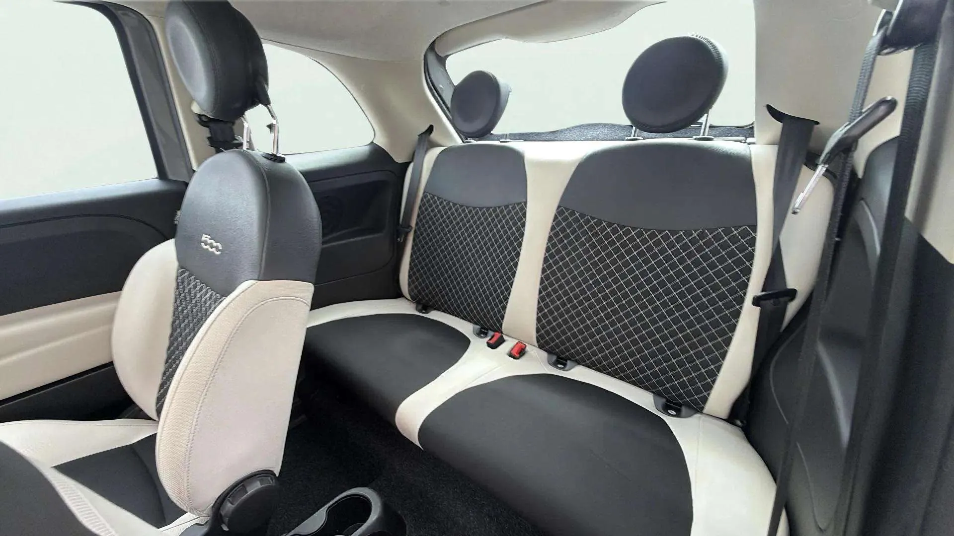 Fiat 500 Dolcevita 1.0 Hybrid - foto 13