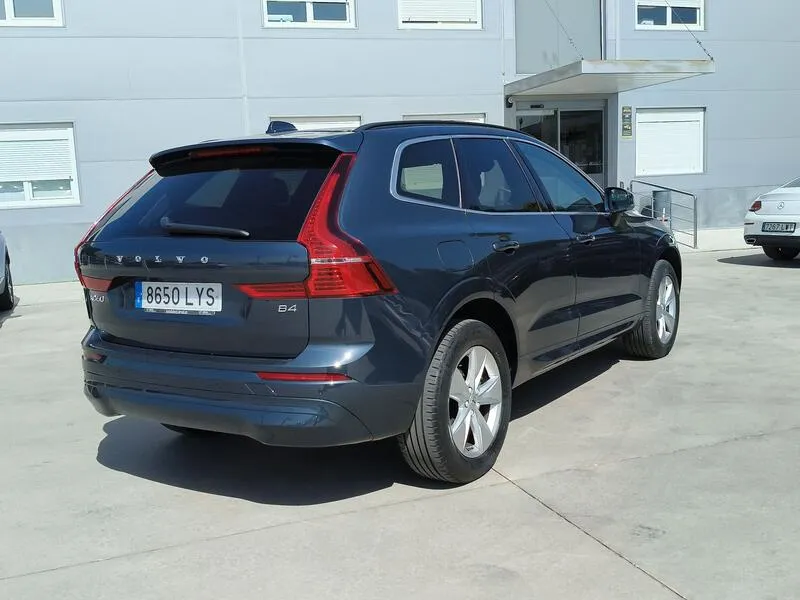 Volvo XC60 2.0 B4 D Core - foto 6