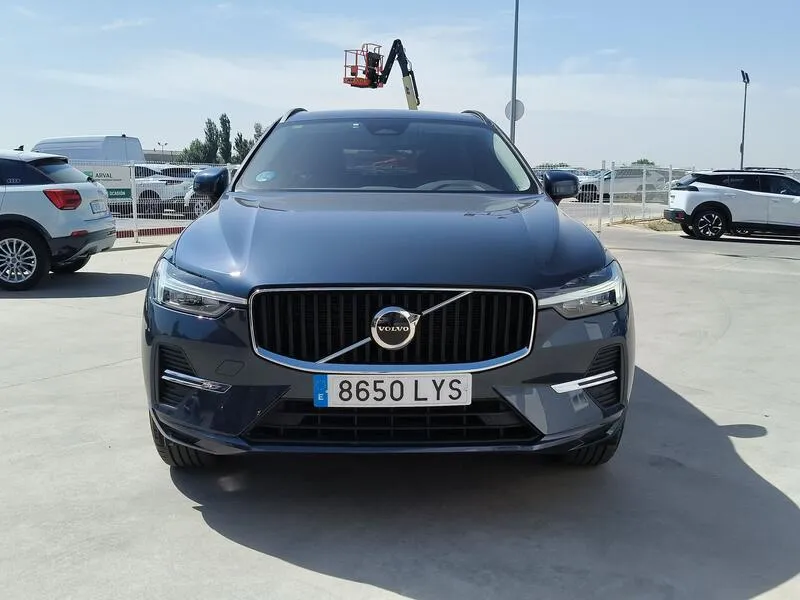 Volvo XC60 2.0 B4 D Core - foto 9