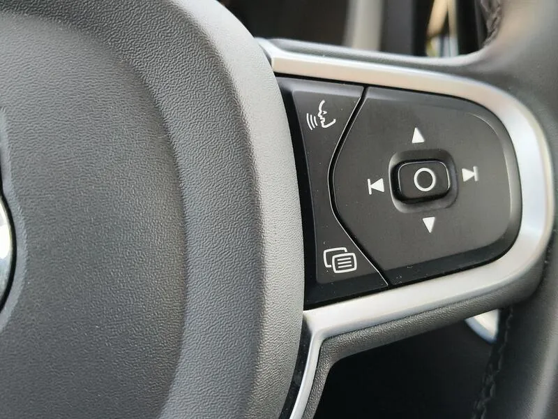 Volvo XC60 2.0 B4 D Core - foto 13