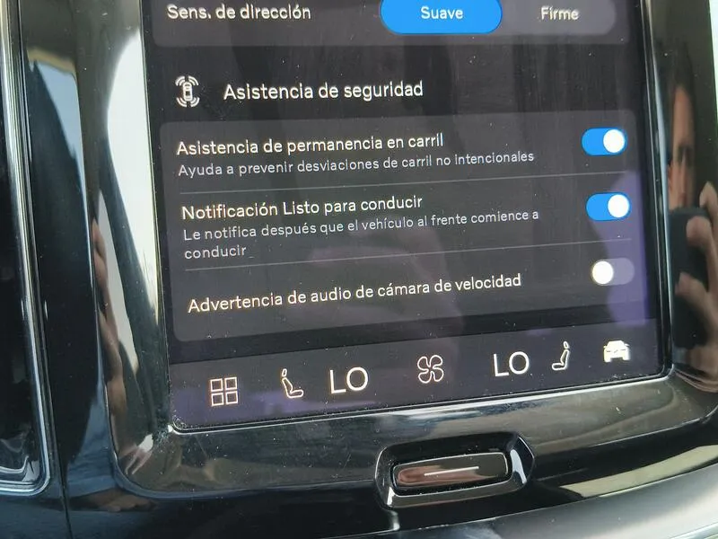 Volvo XC60 2.0 B4 D Core - foto 23