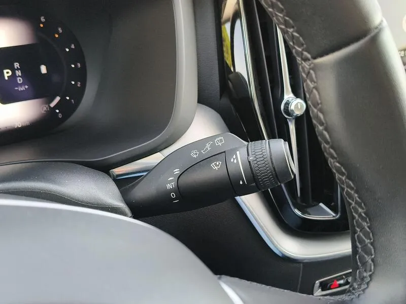 Volvo XC60 2.0 B4 D Core - foto 14