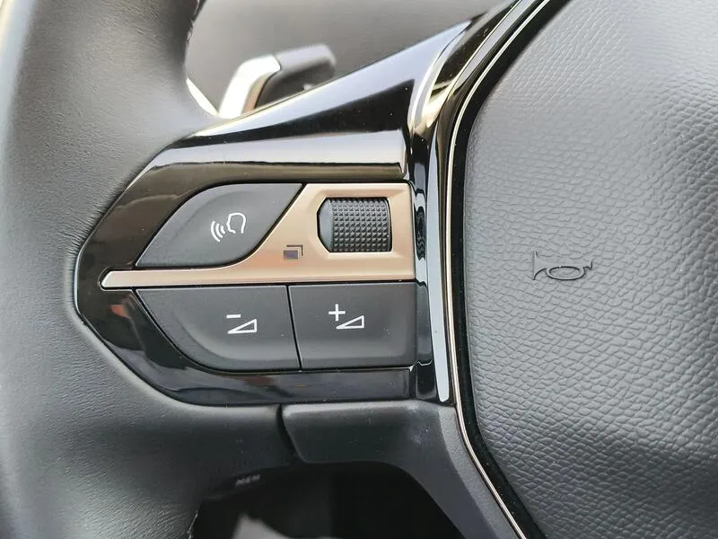 Peugeot 3008 Hybrid 225 e-EAT8 Allure - foto 12