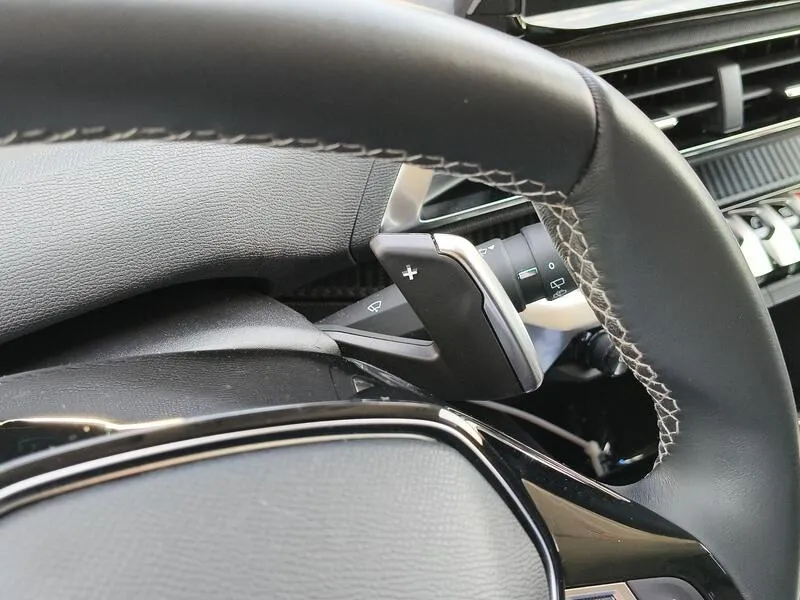 Peugeot 3008 Hybrid 225 e-EAT8 Allure - foto 14