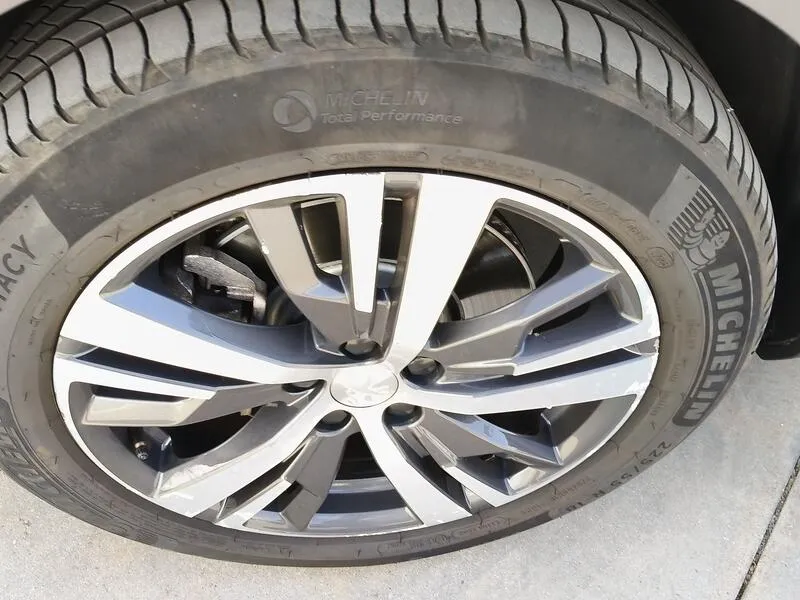 Peugeot 3008 Hybrid 225 e-EAT8 Allure - foto 43