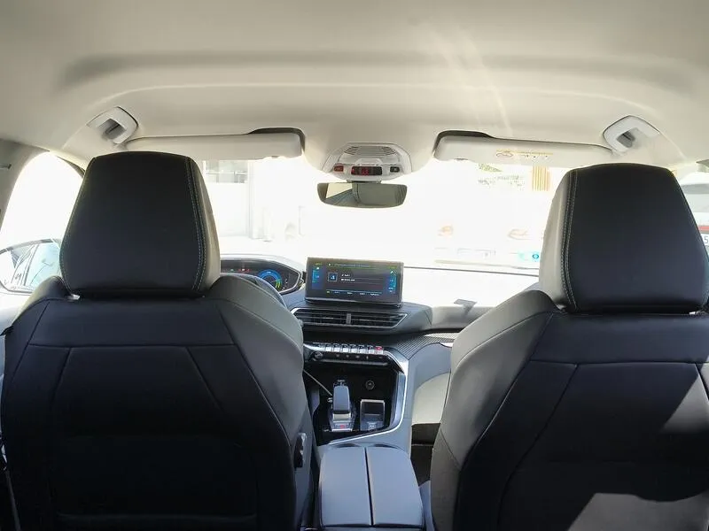 Peugeot 3008 Hybrid 225 e-EAT8 Allure - foto 36