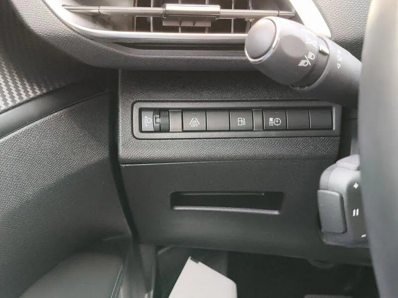 Peugeot 3008 Hybrid 225 e-EAT8 Allure - foto 11