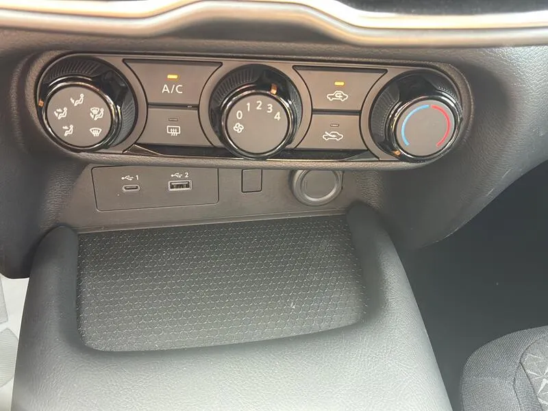 Nissan Juke DIG-T Acenta - foto 38