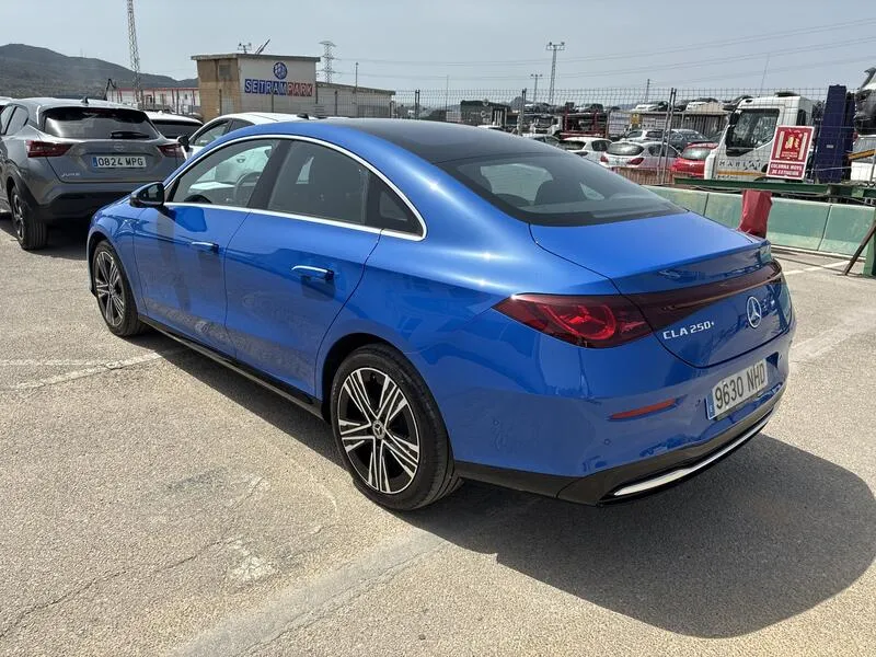 Mercedes-Benz Clase A 250+ con tecnologia EQ - foto 4