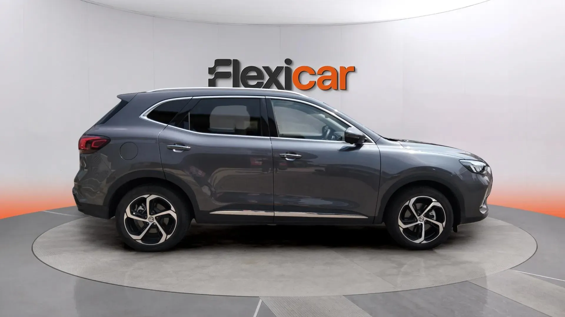 MG HS 1.5T-GDI PHEV Luxury - foto 3