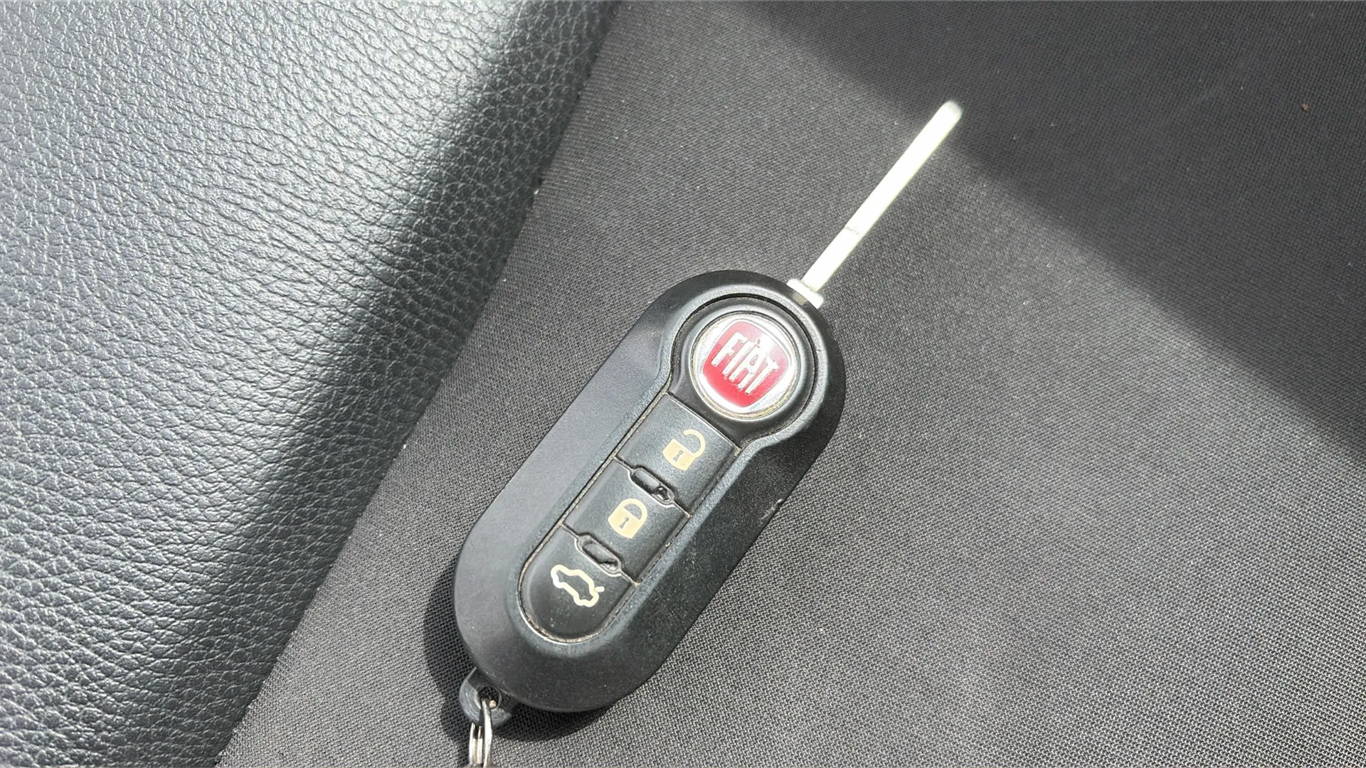 Fiat 500 Dolcevita 1.0 Hybrid - foto 14