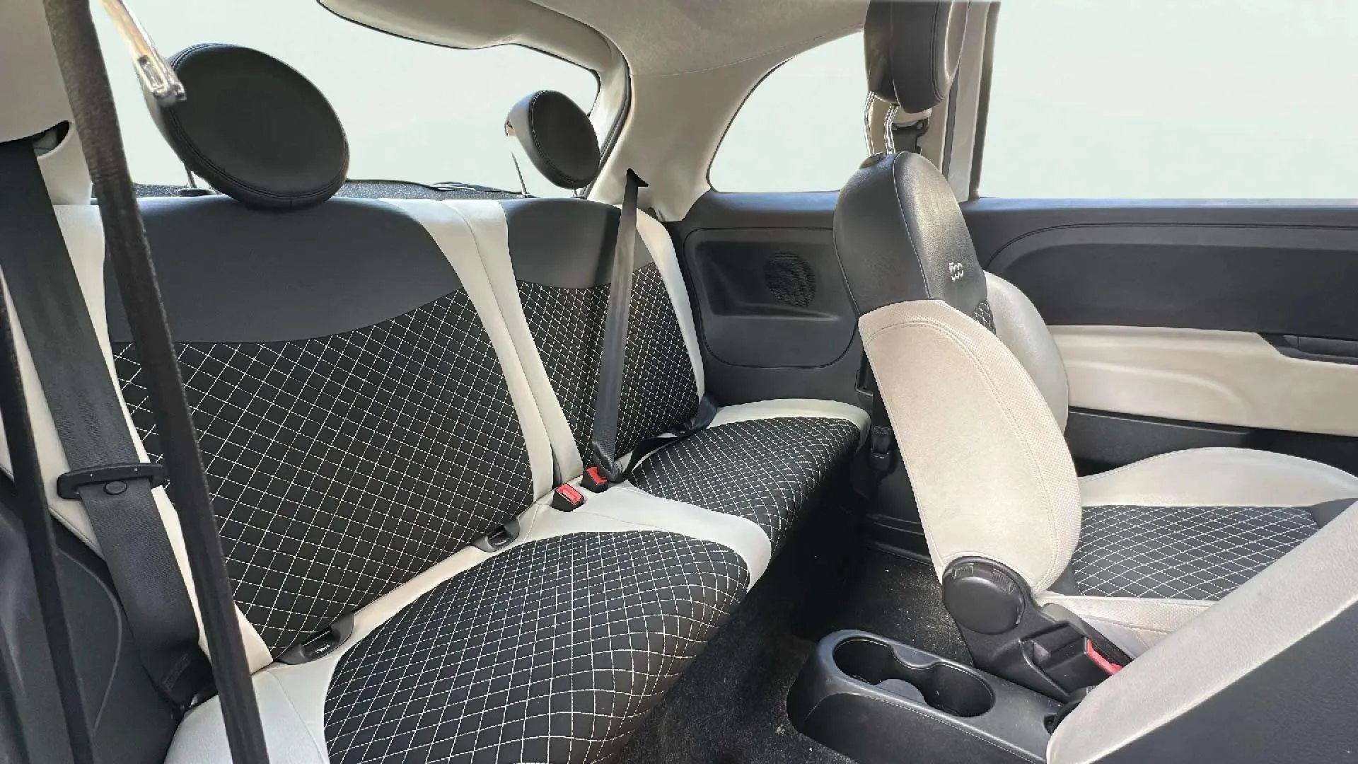 Fiat 500 Dolcevita 1.0 Hybrid - foto 17