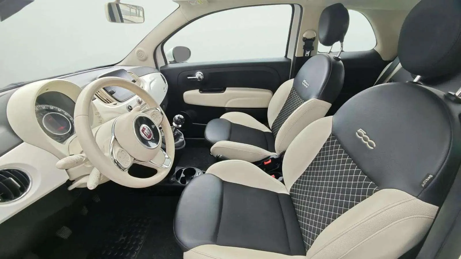 Fiat 500 Dolcevita 1.0 Hybrid - foto 22