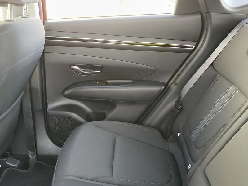 Hyundai Tucson 1.6 T-GDi Maxx - foto 32