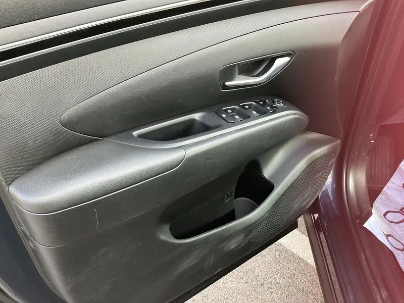 Hyundai Tucson 1.6 T-GDi Maxx Silver - foto 30