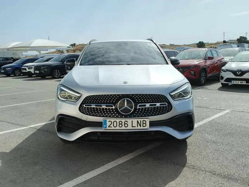 Mercedes-Benz GLA 200 D - foto 9