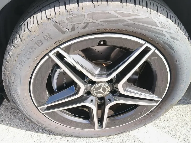Mercedes-Benz GLA 200 D - foto 44