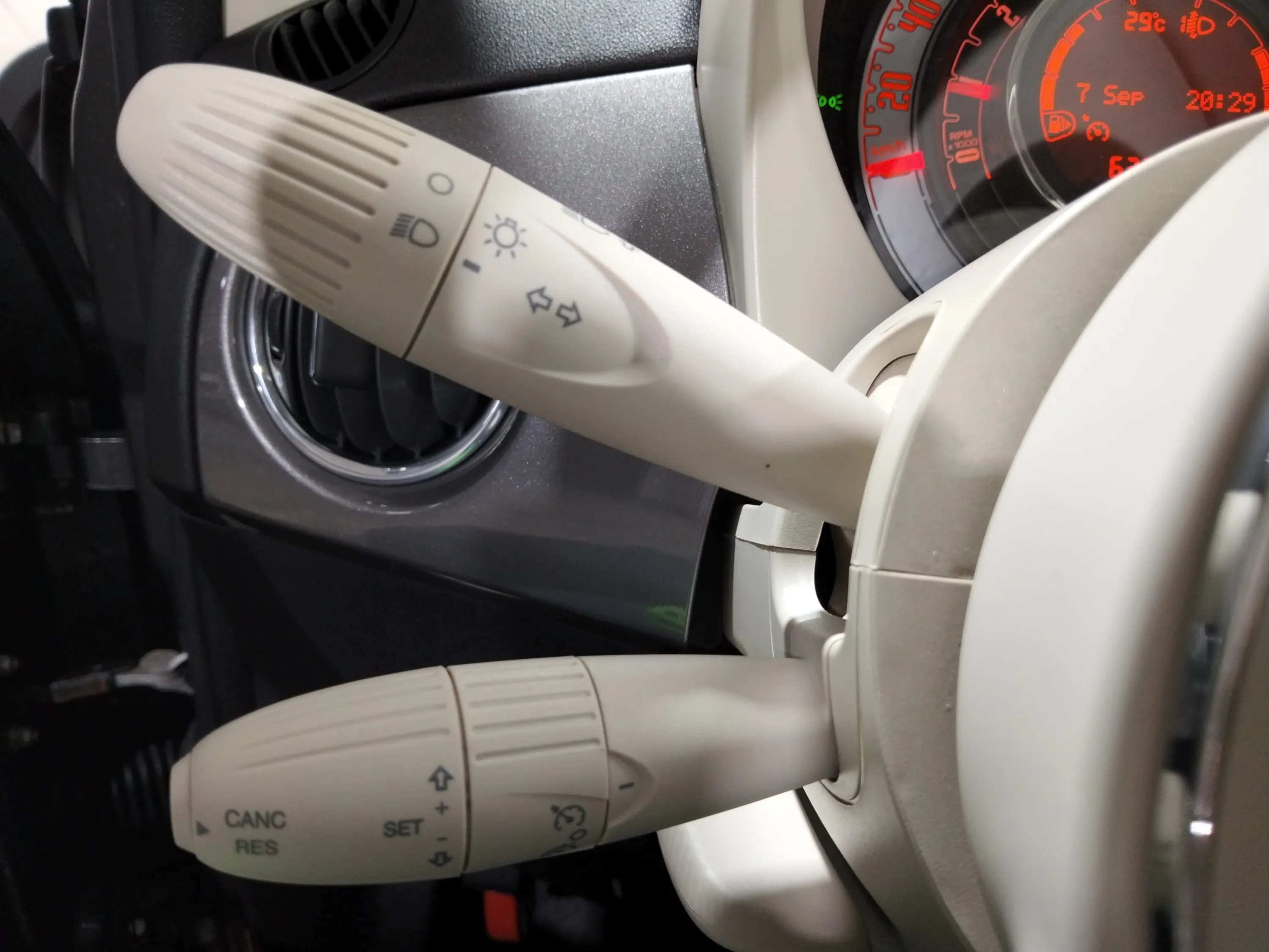 Fiat 500 Dolcevita 1.0 Hybrid - foto 25