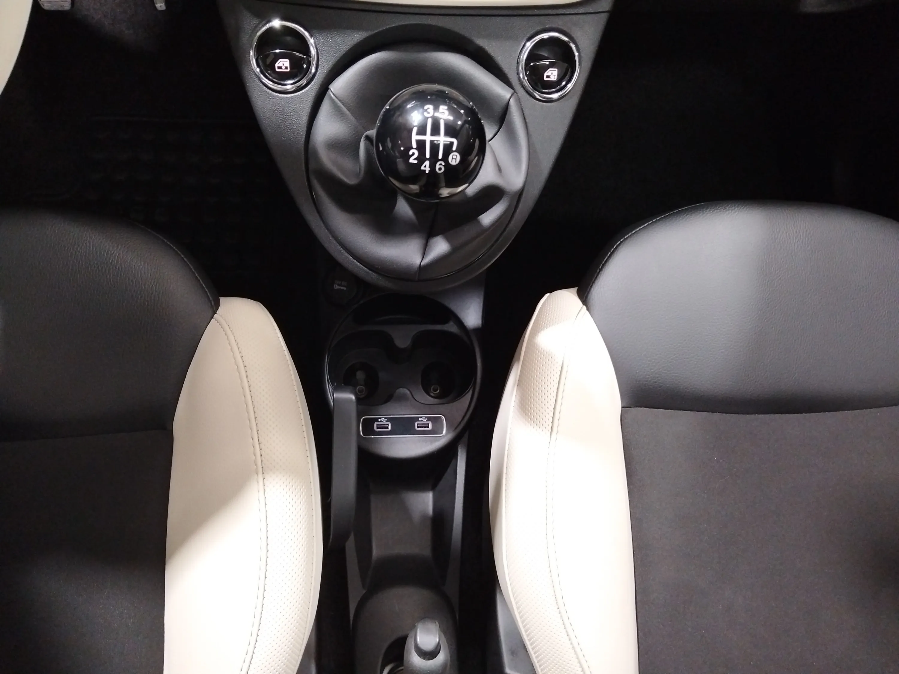 Fiat 500 Dolcevita 1.0 Hybrid - foto 22