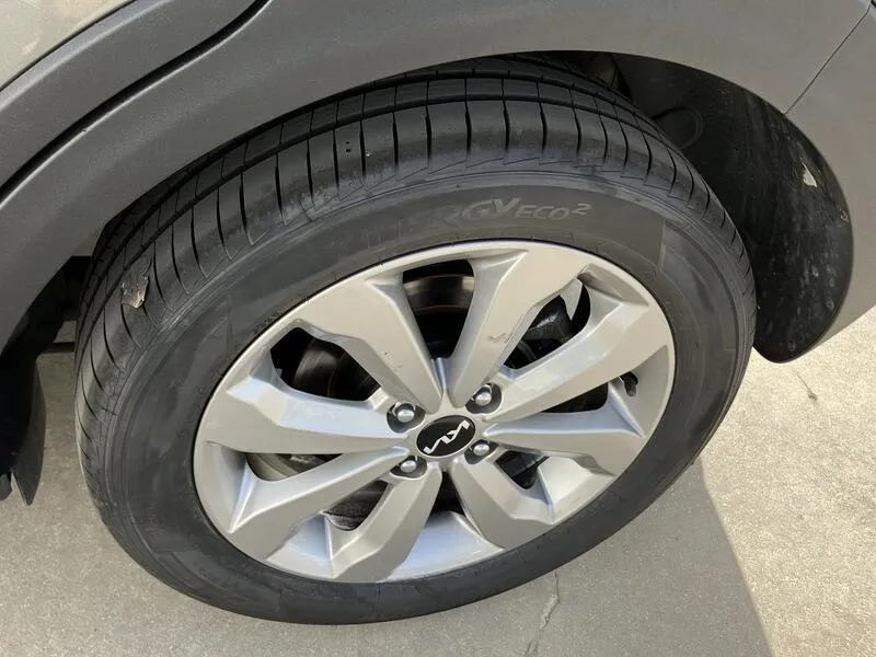 Kia Stonic 1.0 T-GDi MHEV iMT Concept - foto 43