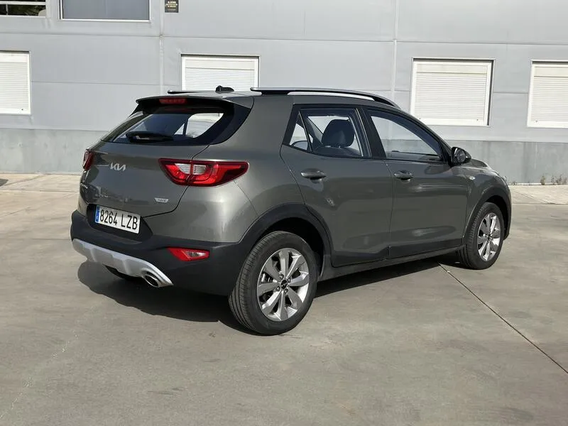 Kia Stonic 1.0 T-GDi MHEV iMT Concept - foto 6