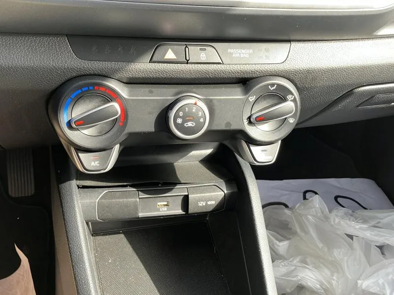 Kia Stonic 1.0 T-GDi MHEV iMT Concept - foto 18